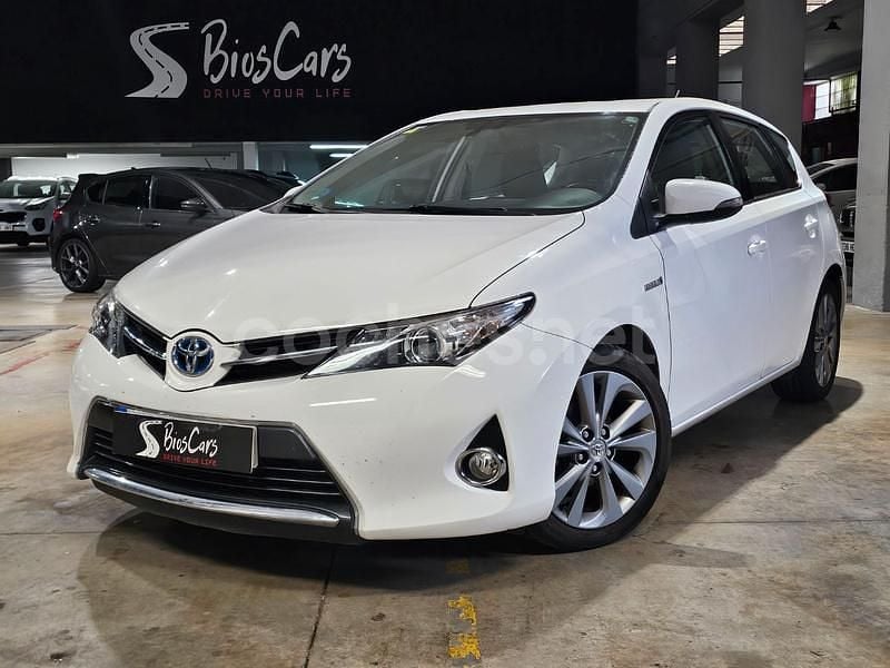 Blanco Usado 2013 Toyota Auris Hybrid Advance Berlina | 13.199 € (Precio justo) - Imagen 1/4