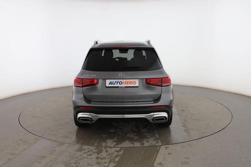 Usado Mercedes GLB200 AMG line 163 CV (119 kW) 2020 Gris SUV