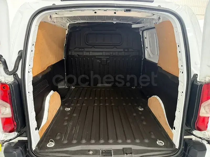 Usado Citroën e-Berlingo Live 102 CV (75 kW) 2021 Blanco Monovolumen