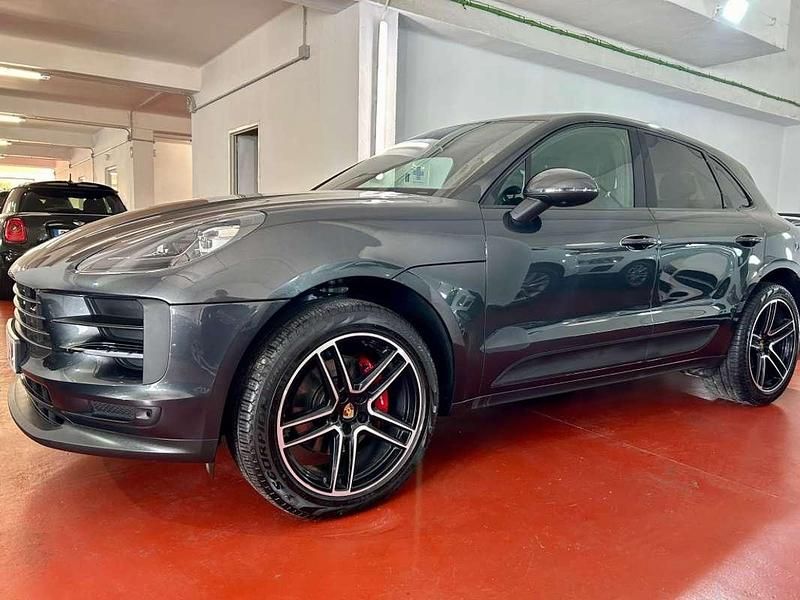 Używany Porsche Macan 245 KM (180 kW) 2021 Szary SUV