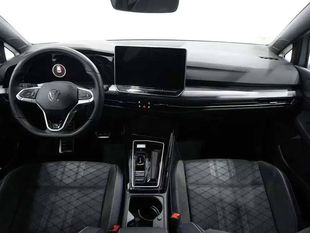 Usado VW Golf VIII R-line 150 CV (110 kW) 2025 Azul Utilitario