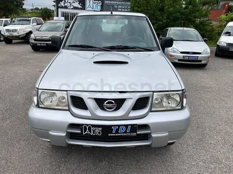 Usado Nissan Terrano 125 CV (91 kW) 2005 Gris / plata SUV