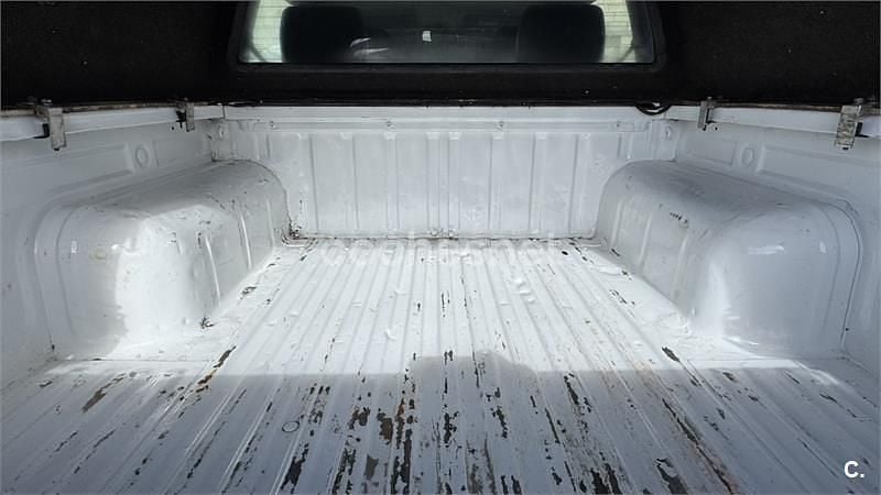 Usado Nissan Navara Comfort 190 CV (139 kW) 2011 Blanco Recogida