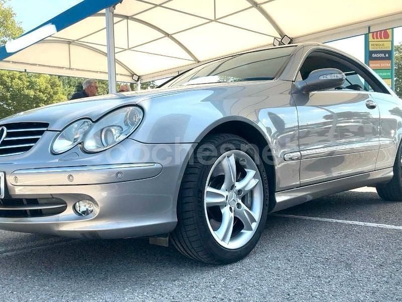 Beige Usado 2005 Mercedes CLK500 Avantgarde Coupe | 17.990 € - Imagen 1/4