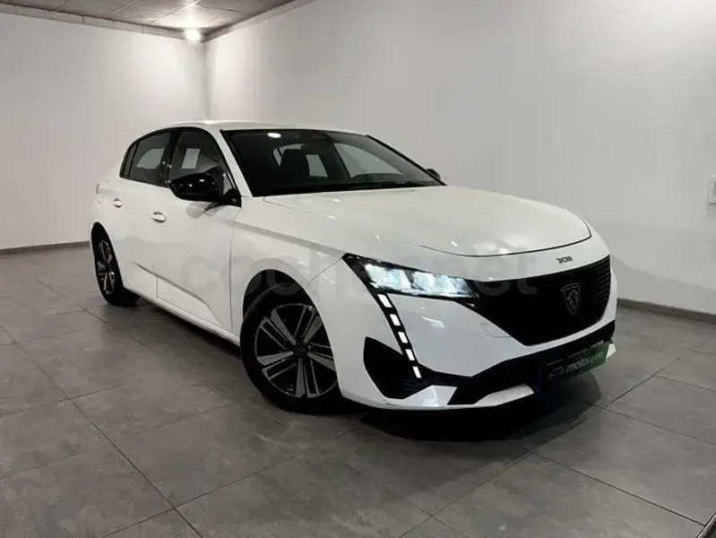 Usado Peugeot 308 Active 130 CV (95 kW) 2022 Blanco Berlina