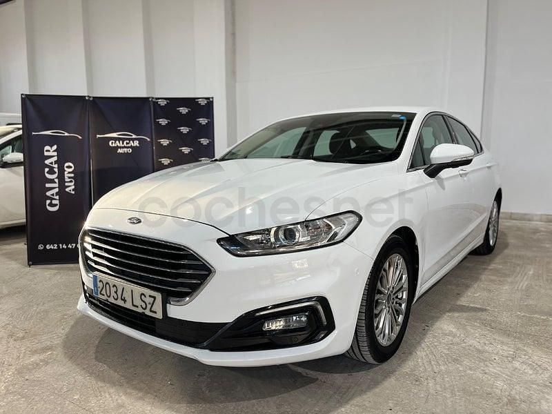 Usado Ford Mondeo Titanium 187 CV (137 kW) 2021 Blanco Berlina