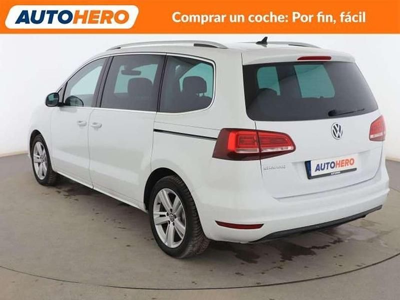 Usado VW Sharan Advance 185 CV (136 kW) 2017 Blanco Monovolumen