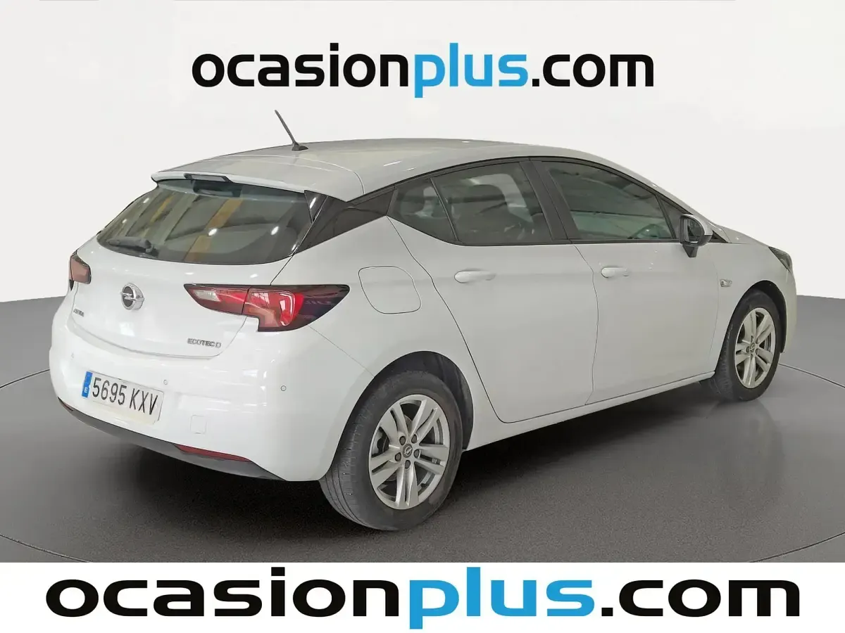 Usado Opel Astra Selective 110 CV (80 kW) 2019 Blanco Utilitario