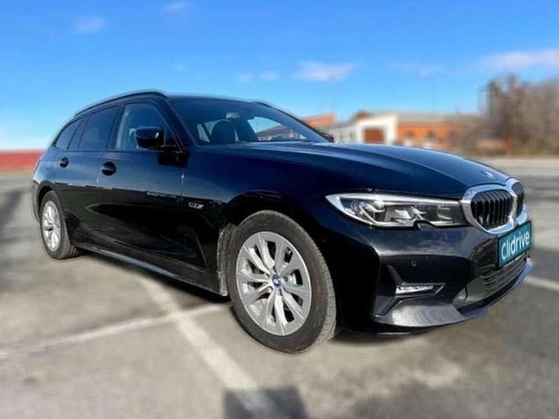 Usado BMW 320e 163 CV (119 kW) 2022 Negro Familiar