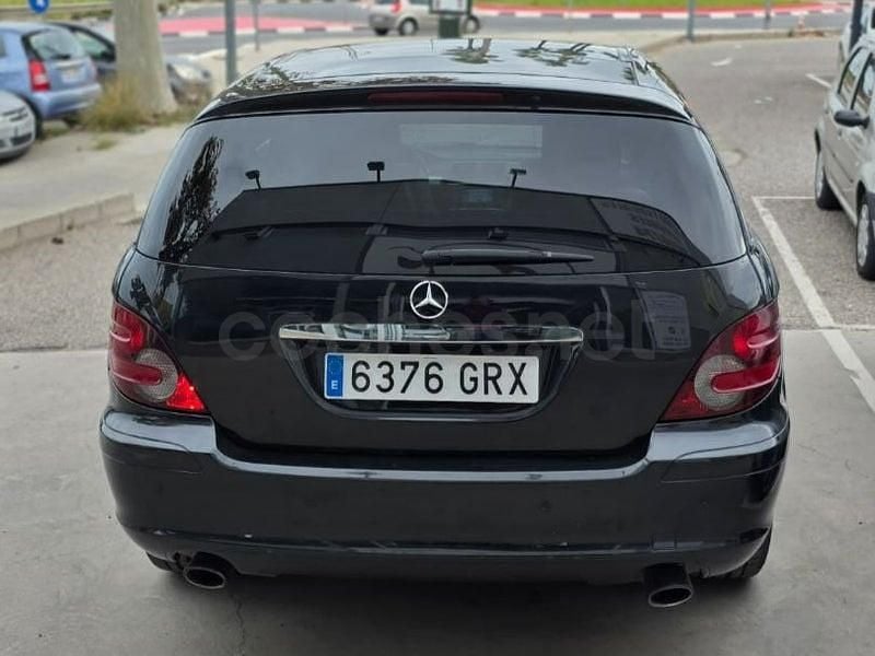 Usado Mercedes R320 224 CV (164 kW) 2006 Negro Monovolumen