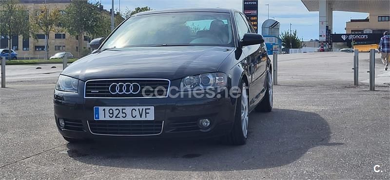 Usado Audi A3 Ambition 250 CV (183 kW) 2004 Negro Utilitario