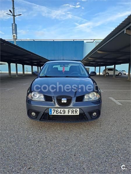 Gris / plata Usado 2007 Seat Ibiza Reference Berlina | 3200 € (Buen precio) - Imagen 1/4