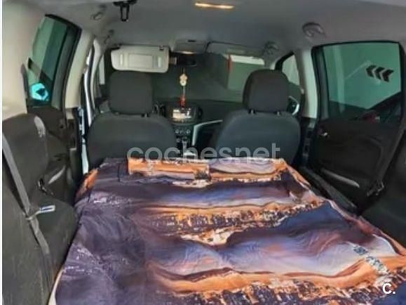 Usado Opel Zafira Selective 140 CV (102 kW) 2017 Blanco Monovolumen