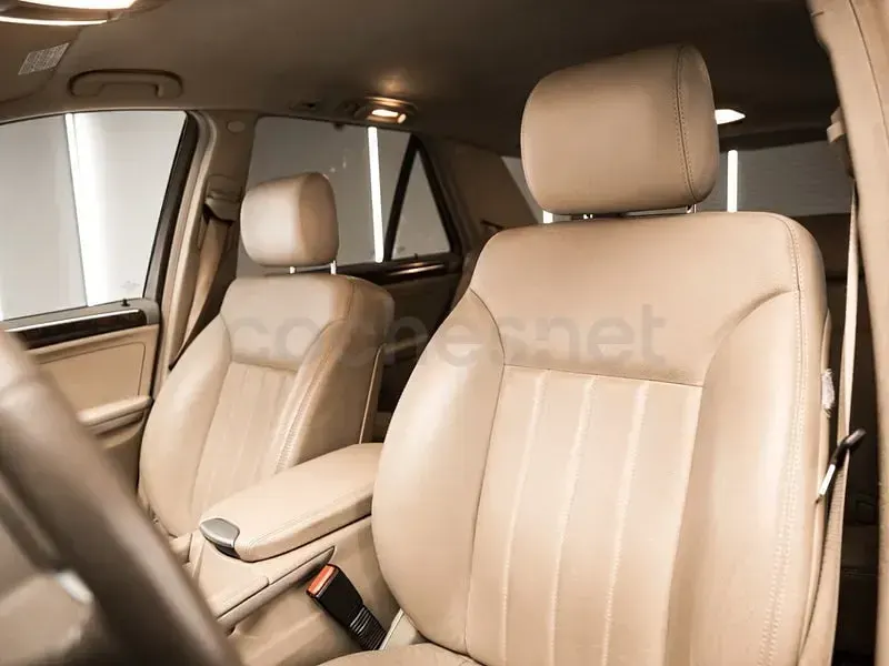 Usado Mercedes ML320 224 CV (164 kW) 2008 Azul SUV