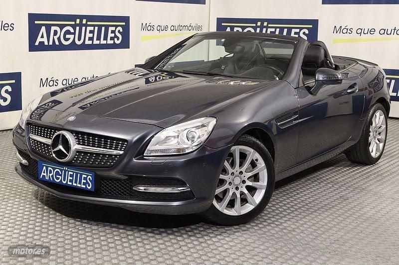 Usado Mercedes SLK200 184 CV (135 kW) 2012 Gris / plata Descapotable