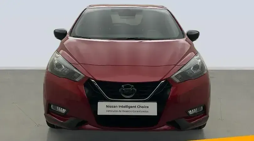 Usado Nissan Micra 92 CV (67 kW) 2021 Rojo Familiar