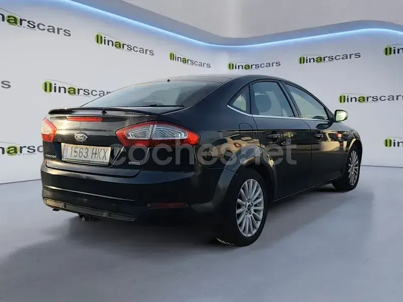 Usado Ford Mondeo 115 CV (84 kW) 2012 Negro Berlina
