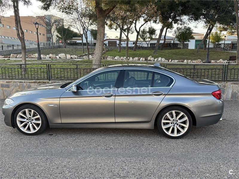 Usado BMW 530 235 CV (172 kW) 2010 Gris / plata Berlina