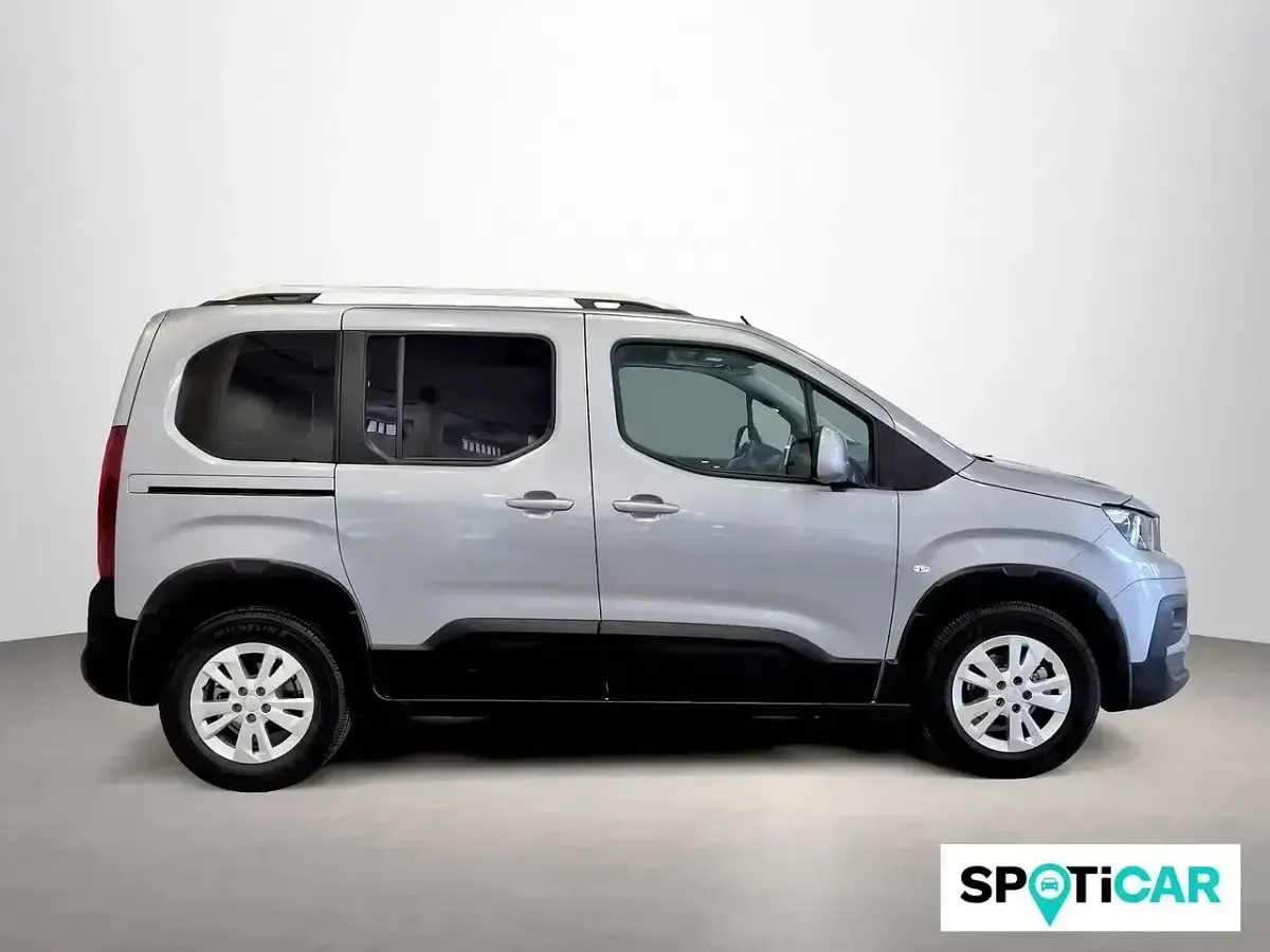 Usado Peugeot Rifter Allure 100 CV (73 kW) 2019 Gris Monovolumen