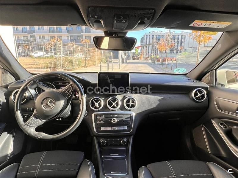 Usado Mercedes A200 Urban 136 CV (100 kW) 2016 Blanco Berlina