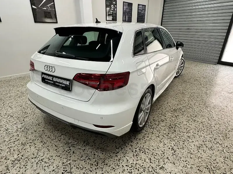 Usado Audi A3 S-Line 150 CV (110 kW) 2019 Blanco Berlina