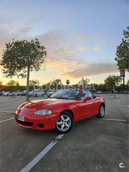 Usado Mazda MX5 110 CV (80 kW) 2003 Rojo Descapotable