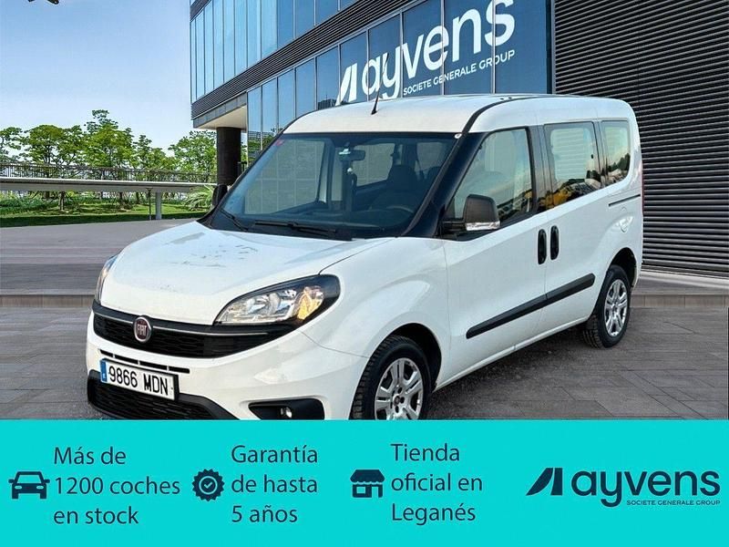 Blanco Usado 2023 Fiat Doblò Monovolumen | 17.600 € (Precio justo) - Imagen 1/4