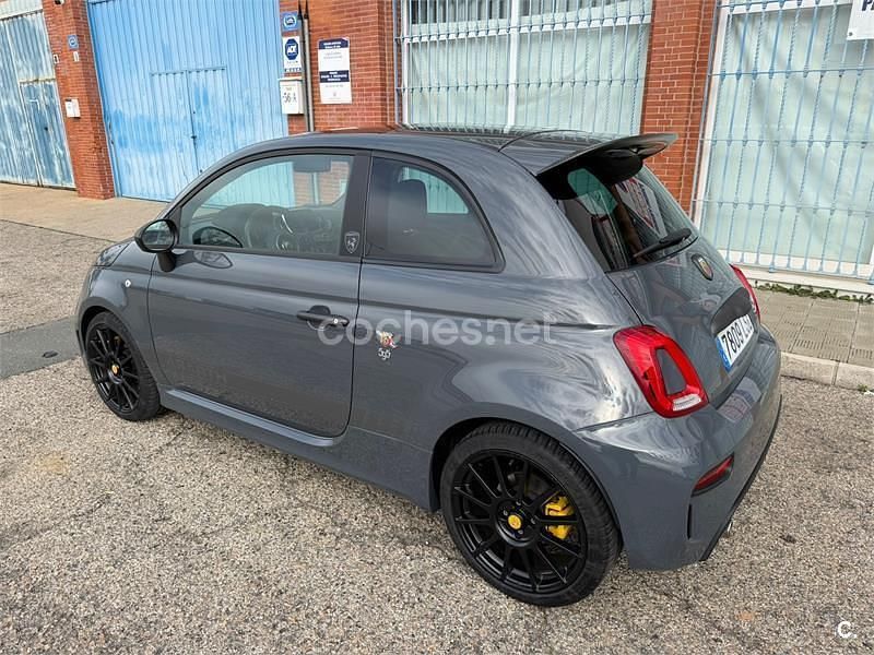 Usado Abarth 595 Competizione 180 CV (132 kW) 2021 Gris / plata Berlina