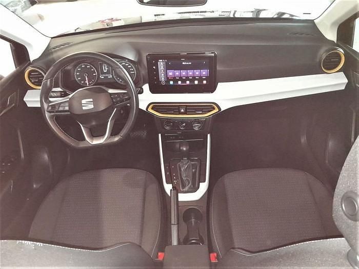 Usado Seat Arona Style 115 HP (84 kW) 2024 Preto SUV