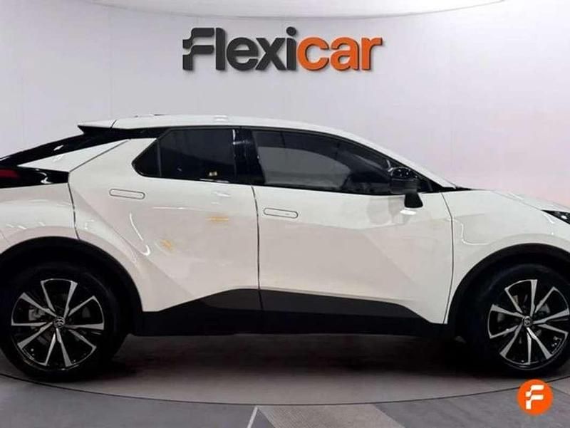 Usado Toyota C-HR Advance 140 CV (102 kW) 2024 Blanco SUV