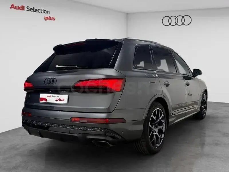 Usado Audi Q7 286 CV (210 kW) 2025 Gris / plata SUV