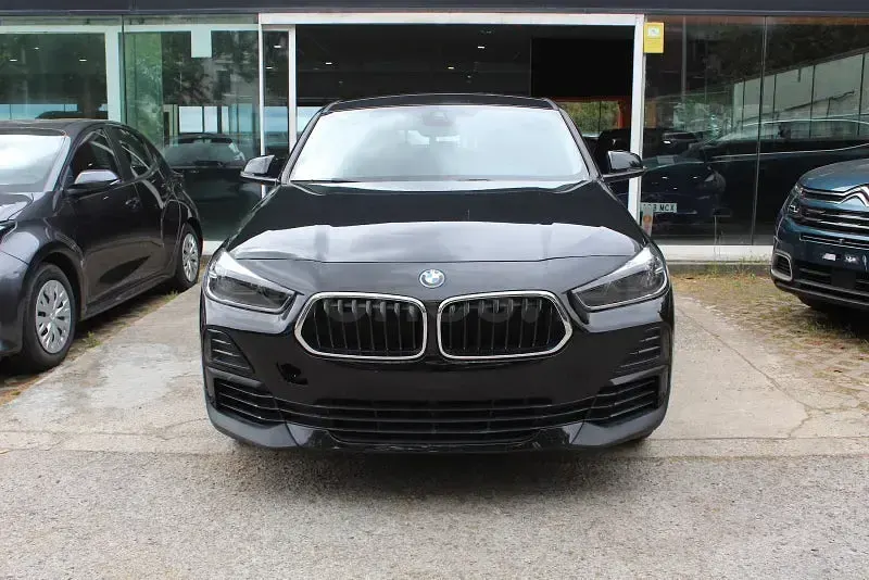 Usado BMW X2 Comfort Edition 220 CV (161 kW) 2022 Negro SUV