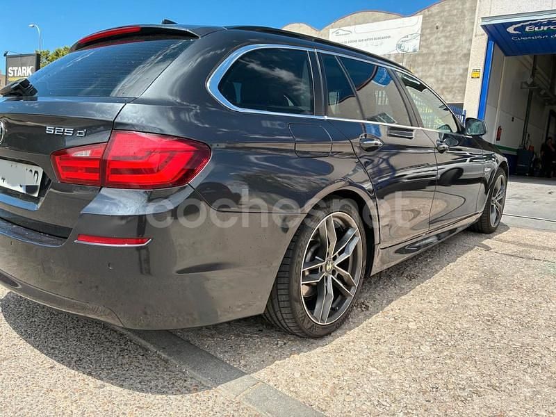 Usado BMW 525 218 CV (160 kW) 2016 Gris / plata Familiar