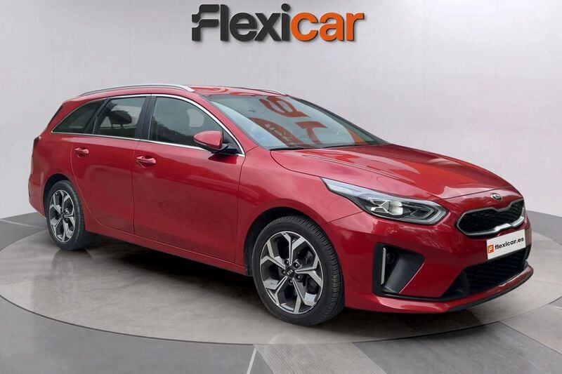 Rojo Usado 2021 Kia Ceed GT-Line Familiar | 12.790 € (Buen precio) - Imagen 1/4