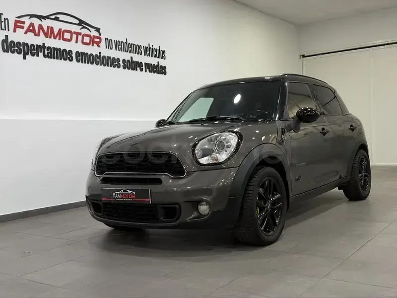 Usado Mini Cooper D Countryman 111 CV (81 kW) 2011 Marrón SUV