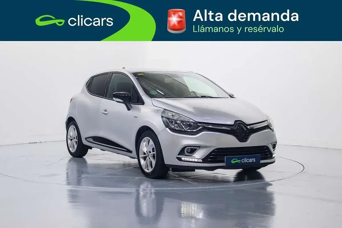 Usado Renault Clio LIMITED 90 CV (66 kW) 2019 Plateado Utilitario