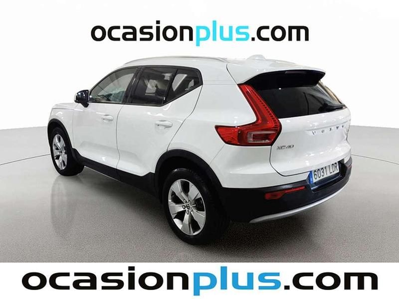 Usado Volvo XC40 Momentum 163 CV (119 kW) 2019 Blanco SUV