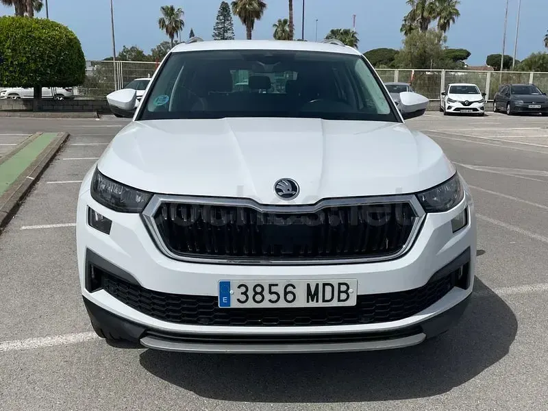 Käytetty Skoda Kodiaq Ambition 150 HP (110 kW) 2022 Valkoinen Katumaasturi