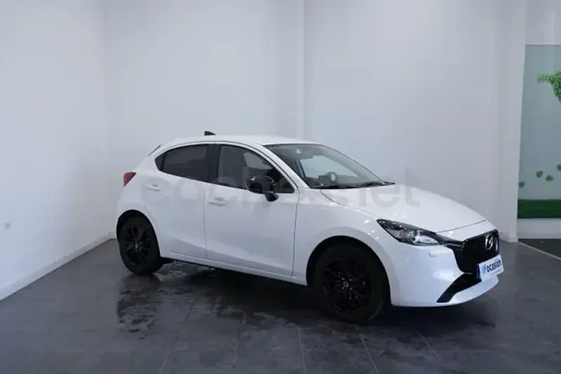 Usado Mazda 2 Homura-Line 90 CV (66 kW) 2024 Blanco Utilitario
