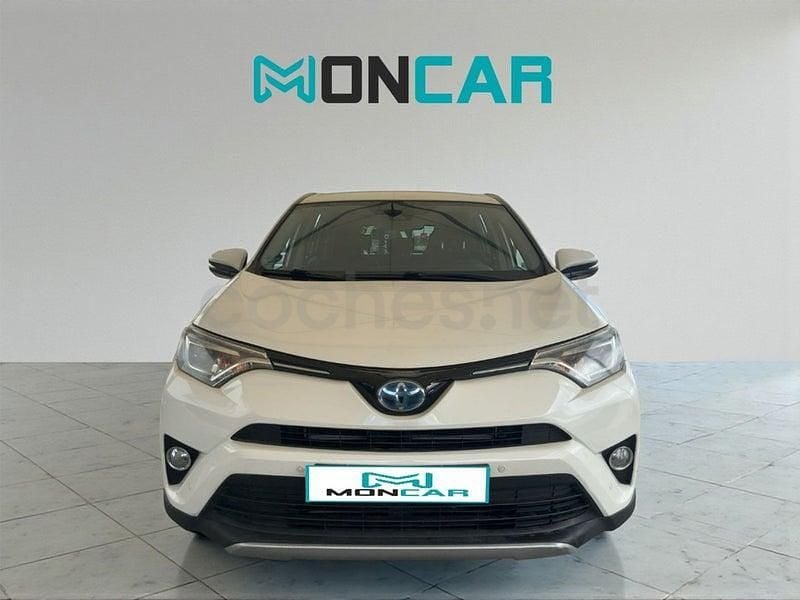 Usado Toyota RAV4 Hybrid Advance 197 CV (144 kW) 2018 Blanco SUV
