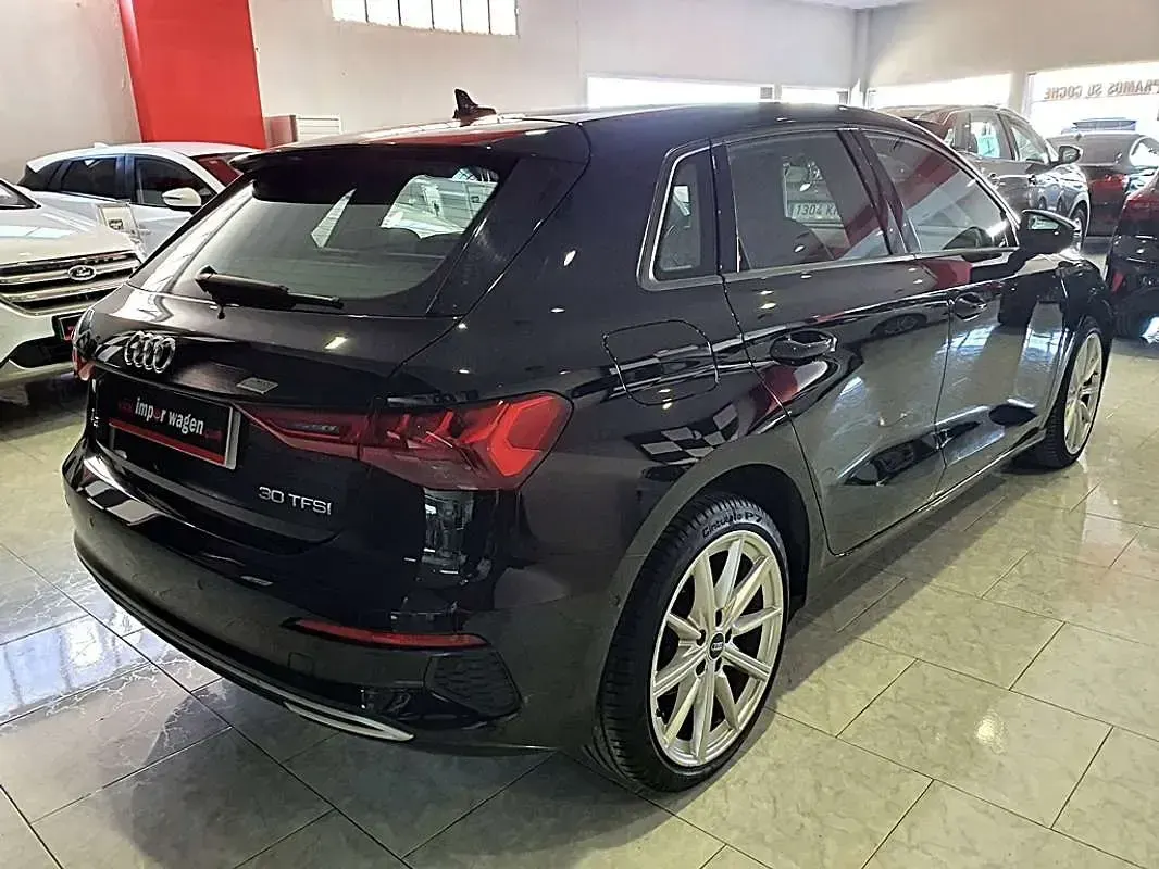 Usado Audi A3 Sportback Sport 110 CV (80 kW) 2022 Negro Utilitario