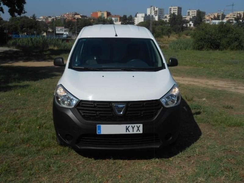 Usado Dacia Dokker Ambiance 102 CV (75 kW) 2019 Blanco Monovolumen