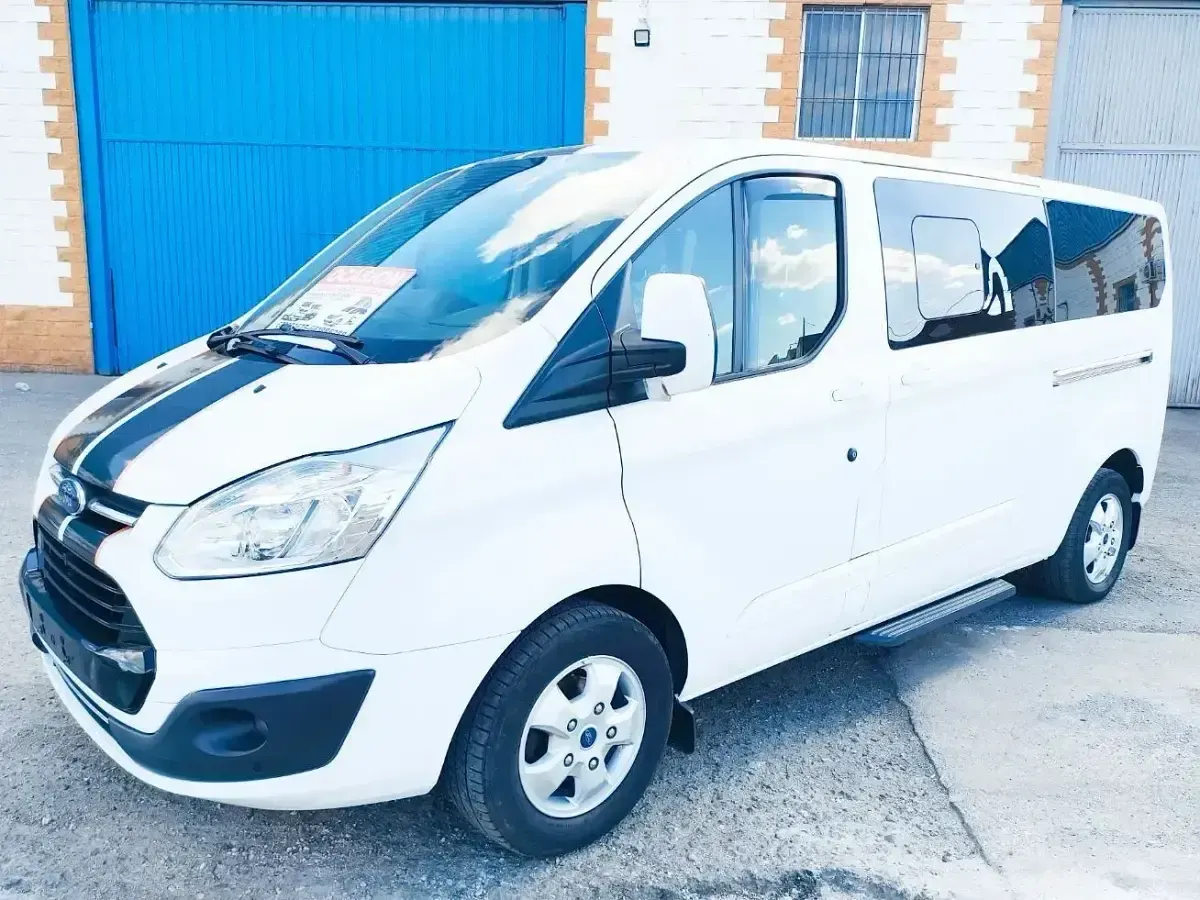 Usado Ford Transit Custom Trend 130 CV (95 kW) 2019 Blanco Van