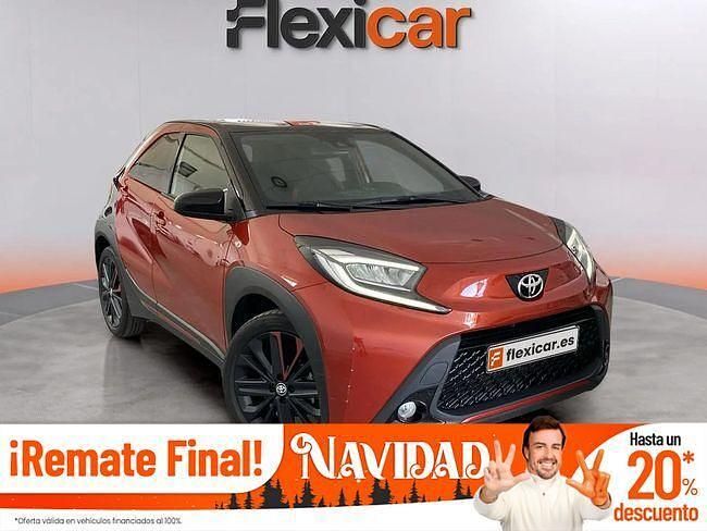 Rojo Usado 2023 Toyota Aygo Utilitario | 16.690 € (Un poco caro) - Imagen 1/4