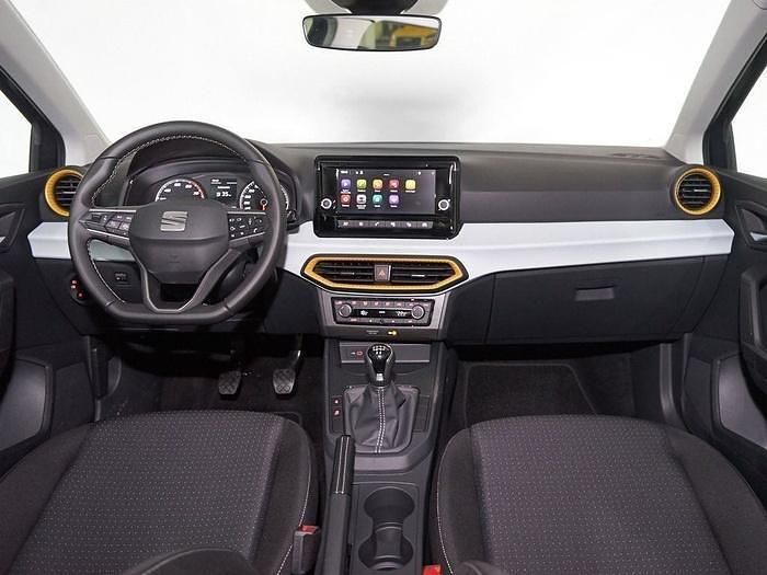 Usado Seat Ibiza Style 110 CV (80 kW) 2022 Rojo Utilitario