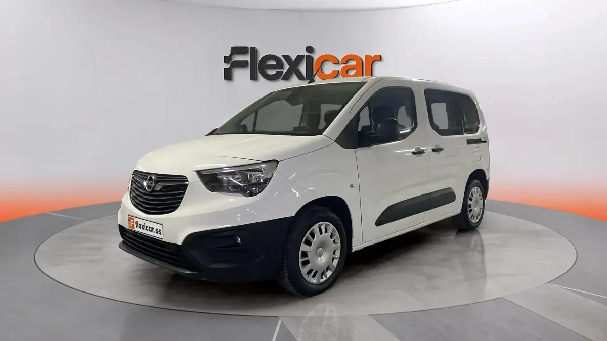 Usado Opel Combo Edition+ 102 CV (75 kW) 2022 Blanco Monovolumen