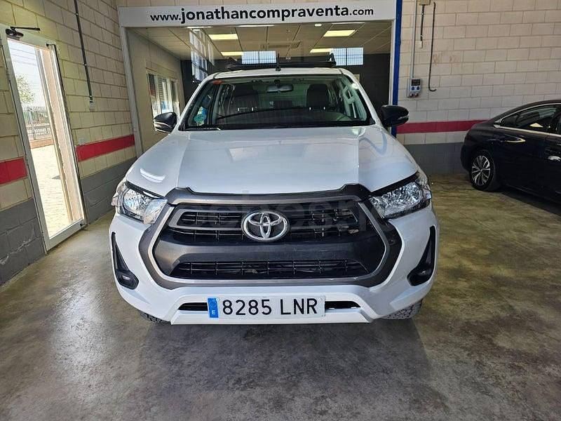Käytetty Toyota HiLux 150 HP (110 kW) 2021 Valkoinen Nouto