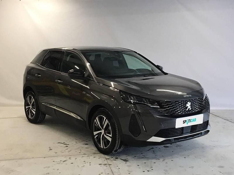 Usado Peugeot 3008 Allure 131 CV (96 kW) 2024 Gris SUV
