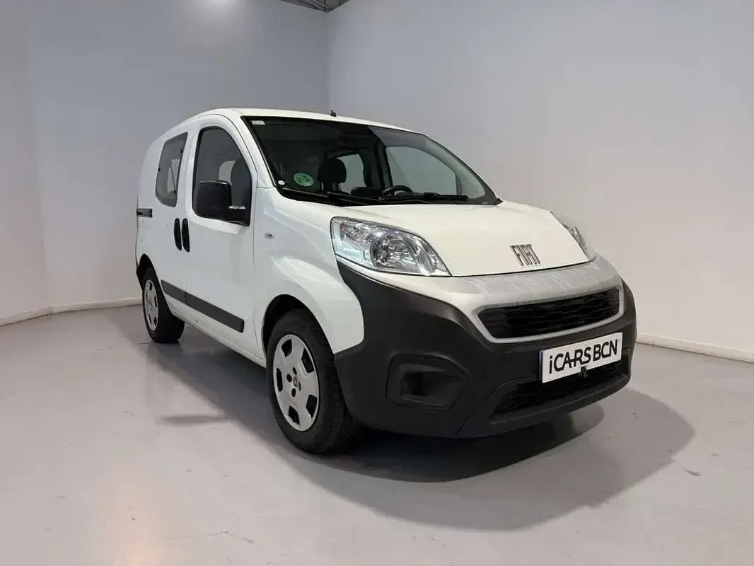 Usado Fiat Fiorino 79 CV (58 kW) 2022 Blanco Monovolumen