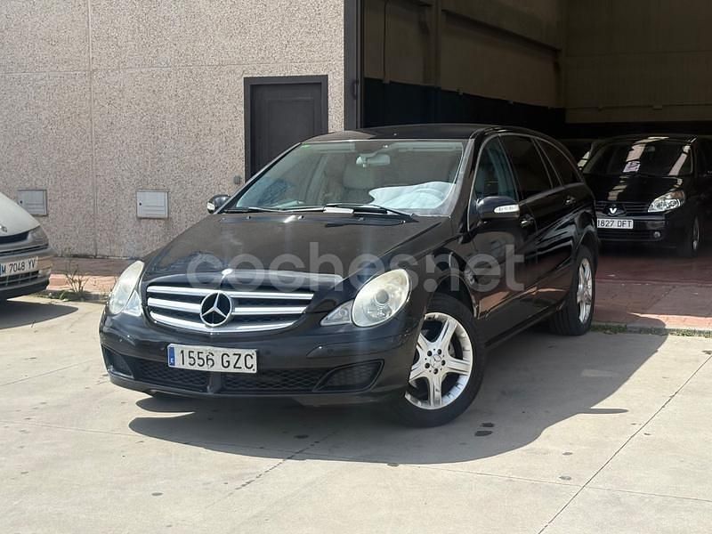 Negro Usado 2007 Mercedes R320 Monovolumen | 5995 € (Super precio) - Imagen 1/4